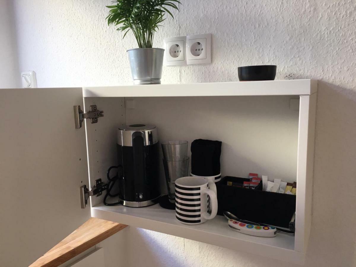 Zentral Gelegenes Ferienzimmer Moellner Seestrasse ภายนอก รูปภาพ